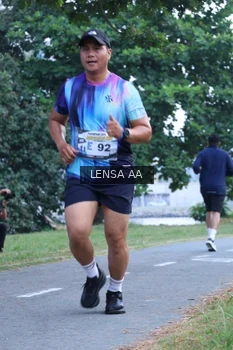 Runner Photo 4319842