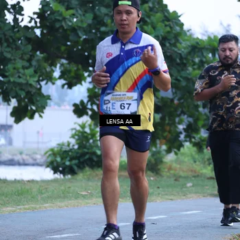 Runner Photo 4319852