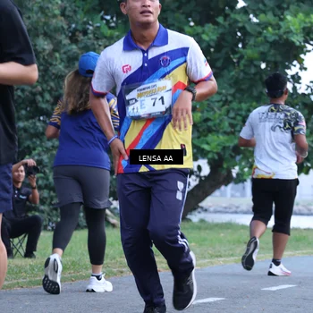 Runner Photo 4319884