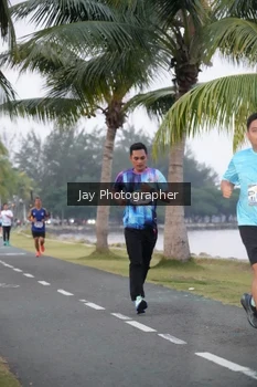Runner Photo 4319970