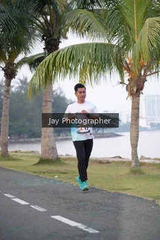 Runner Photo 4319981
