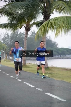 Runner Photo 4319997