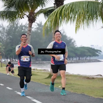 Runner Photo 4320020