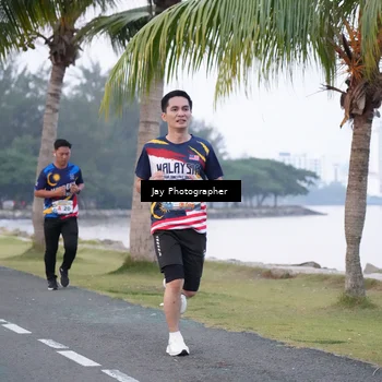 Runner Photo 4320022