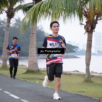 Runner Photo 4320023