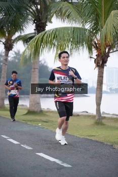 Runner Photo 4320030