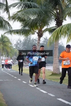 Runner Photo 4320052