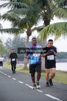 Runner Photo 4320060