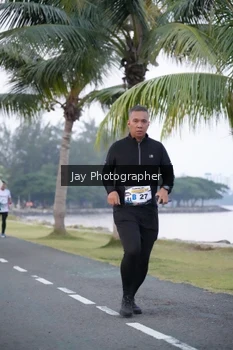 Runner Photo 4320070