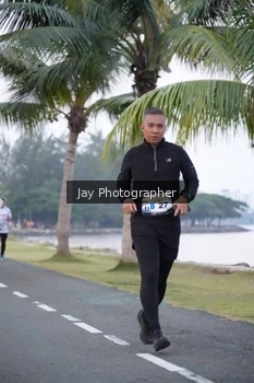 Runner Photo 4320071