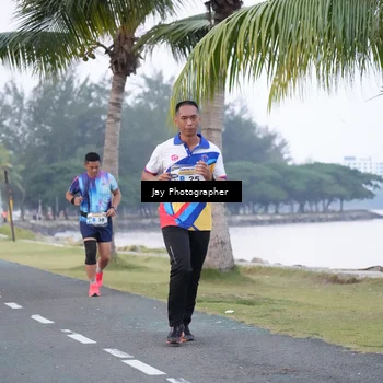 Runner Photo 4320091