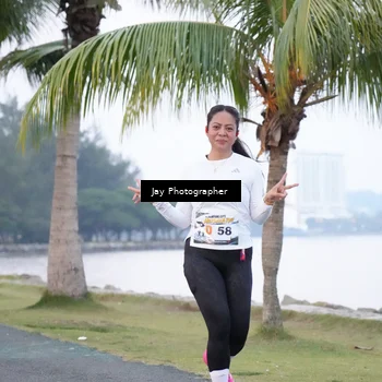 Runner Photo 4320104
