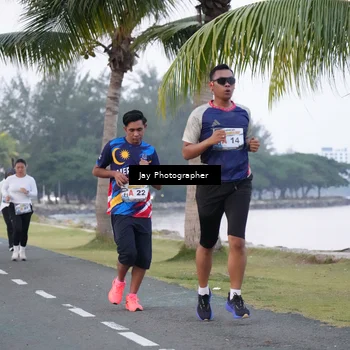 Runner Photo 4320109
