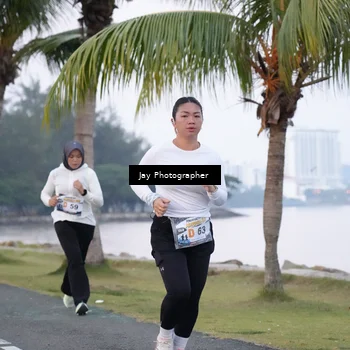 Runner Photo 4320115