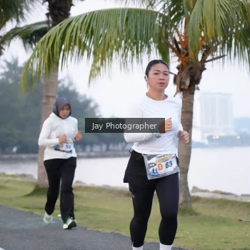 Runner Photo 4320117