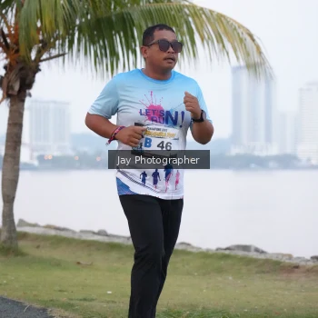 Runner Photo 4320128