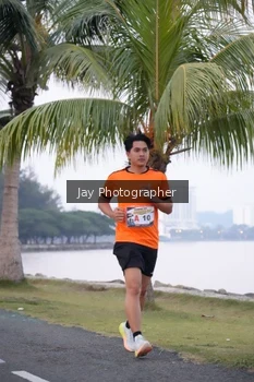 Runner Photo 4320130