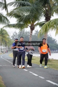 Runner Photo 4320145
