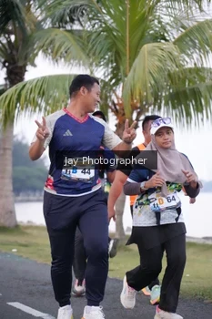 Runner Photo 4320149