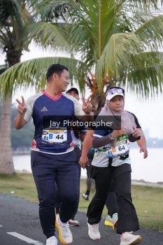Runner Photo 4320156