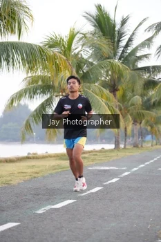 Runner Photo 4320183