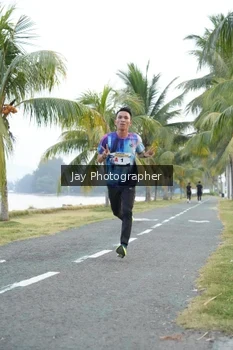 Runner Photo 4320192