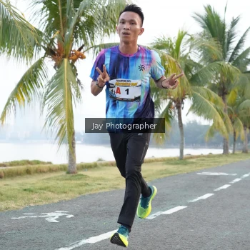 Runner Photo 4320198