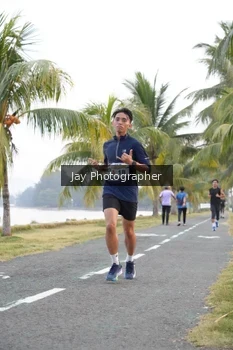 Runner Photo 4320200