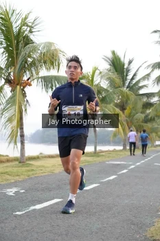 Runner Photo 4320202