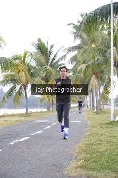 Runner Photo 4320210