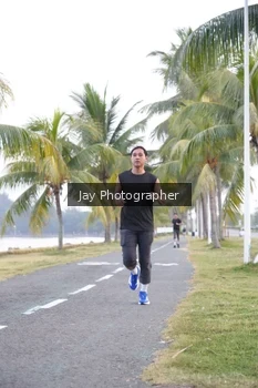 Runner Photo 4320211