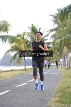 Runner Photo 4320212