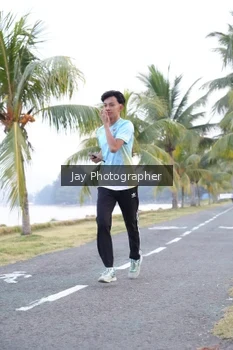 Runner Photo 4320229