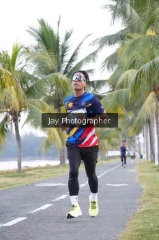 Runner Photo 4320256
