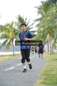 Runner Photo 4320298
