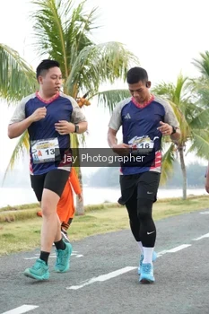 Runner Photo 4320301
