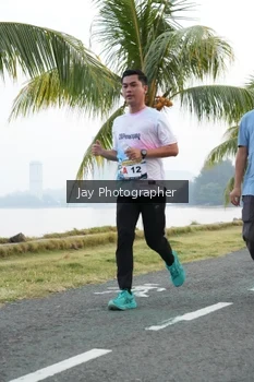 Runner Photo 4320306