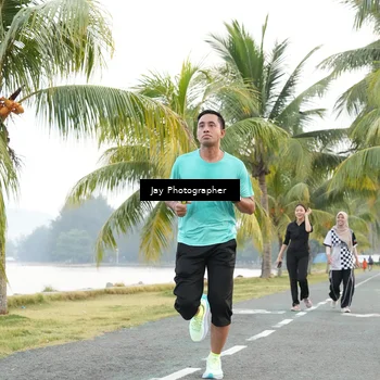 Runner Photo 4320319