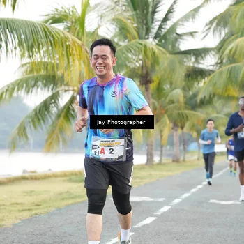 Runner Photo 4320338