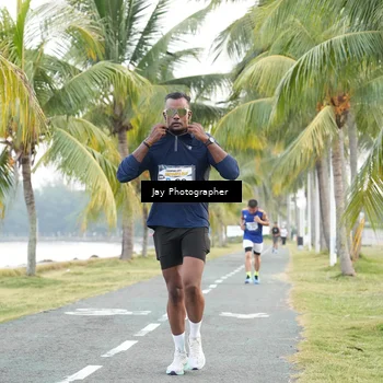 Runner Photo 4320344