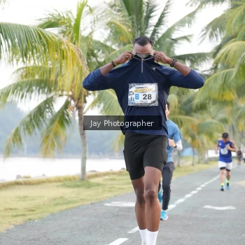 Runner Photo 4320347