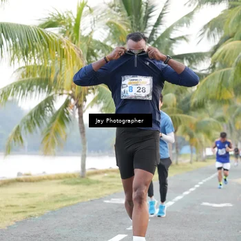 Runner Photo 4320348