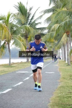 Runner Photo 4320359