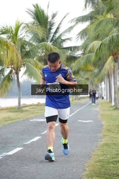 Runner Photo 4320360