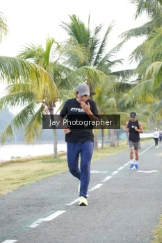 Runner Photo 4320367