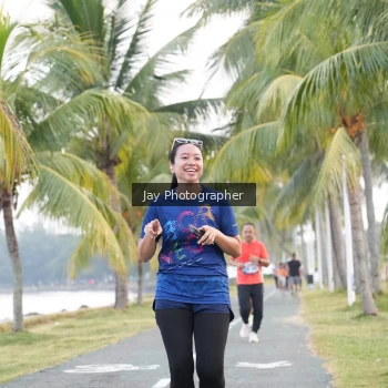 Runner Photo 4320393