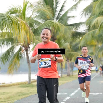 Runner Photo 4320403
