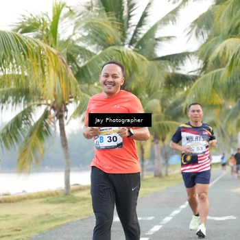 Runner Photo 4320405