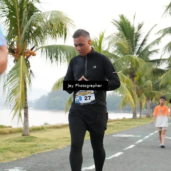 Runner Photo 4320423