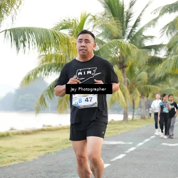Runner Photo 4320432